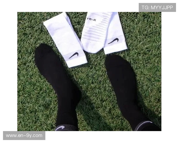 全面评测市面主流足球袜品牌舒适性与性能表现